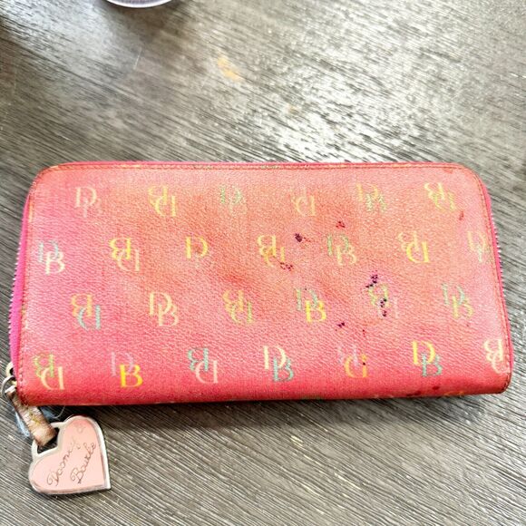 Dooney & Bourke Y2K Pink Signature Coated Canvas Mini Zipped Envelope Wallet - Picture 1 of 3